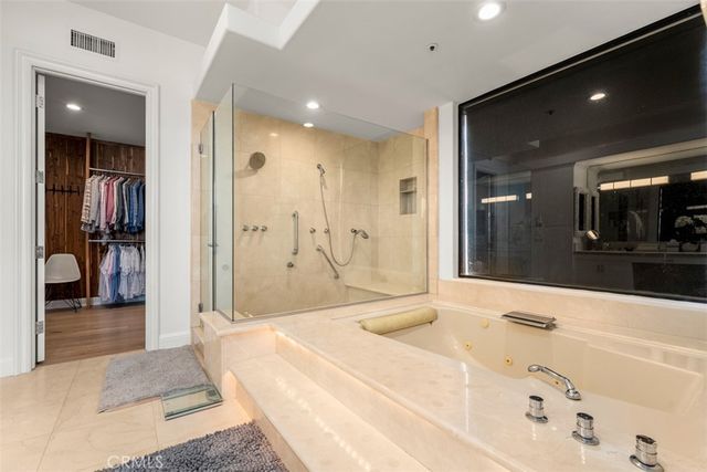 215 Poppy Avenue, Corona Del Mar, CA 92625