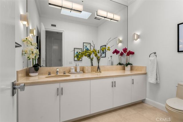 215 Poppy Avenue, Corona Del Mar, CA 92625