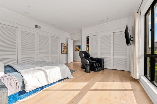215 Poppy Avenue, Corona Del Mar, CA 92625