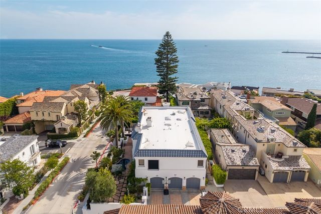 215 Poppy Avenue, Corona Del Mar, CA 92625