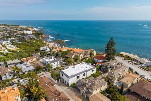 215 Poppy Avenue, Corona Del Mar, CA 92625