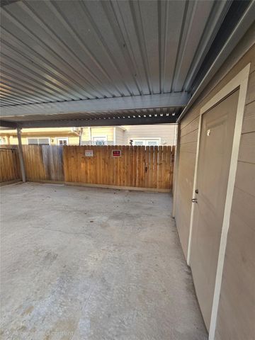 4822 Milwee Street, Houston, TX 77092