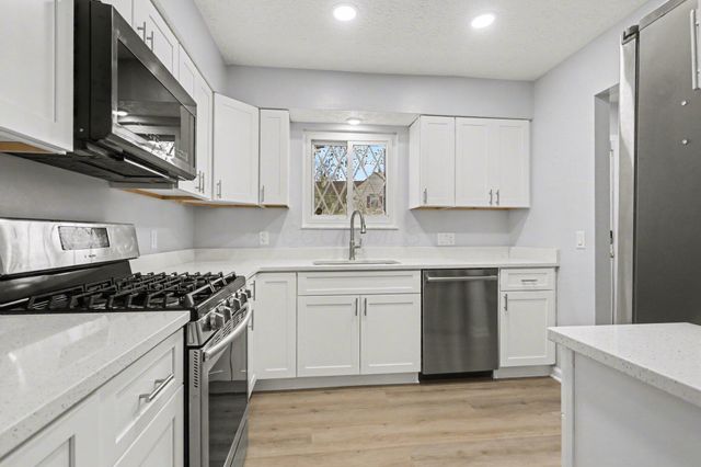 1914 Laramie Drive, 26, Powell, OH 43065