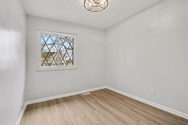 1914 Laramie Drive, 26, Powell, OH 43065