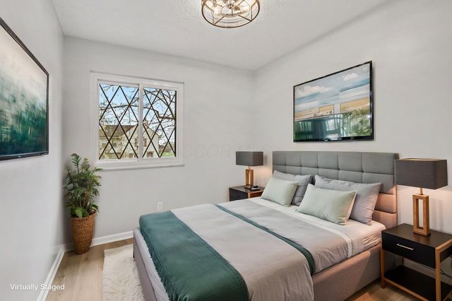 1914 Laramie Drive, 26, Powell, OH 43065