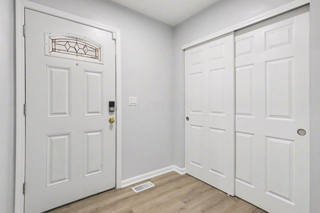 1914 Laramie Drive, 26, Powell, OH 43065