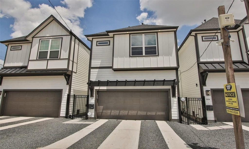307B E 40th Street, Houston, TX 77018