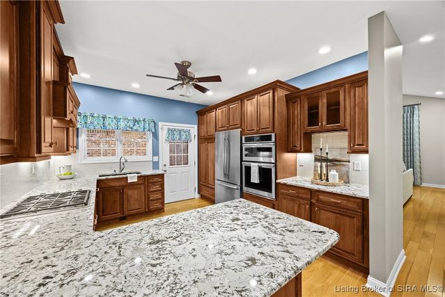 2714 Quail Chase Drive, Sellersburg, IN 47172