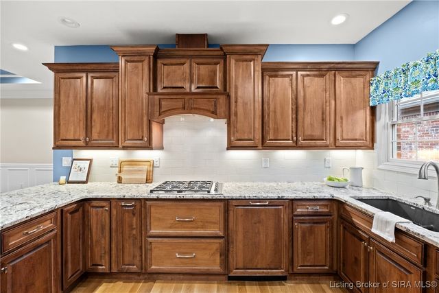 2714 Quail Chase Drive, Sellersburg, IN 47172