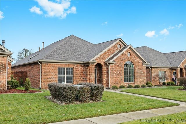 2714 Quail Chase Drive, Sellersburg, IN 47172