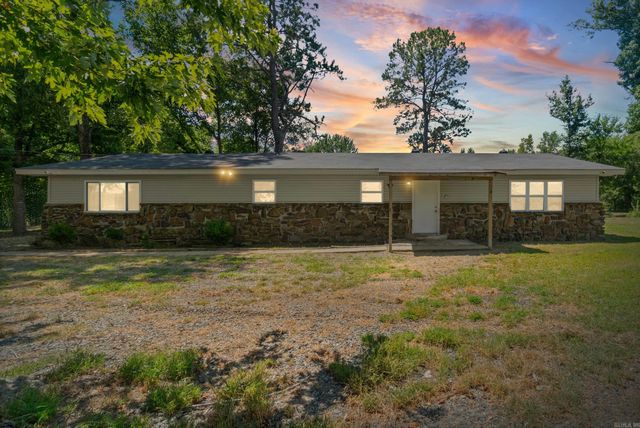 2923 Graham Road, Jacksonville, AR 72076