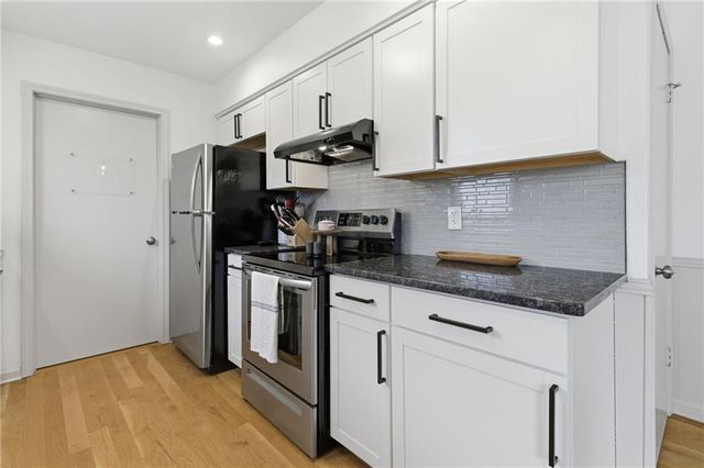 8519 Stearns Avenue, Overland Park, KS 66214