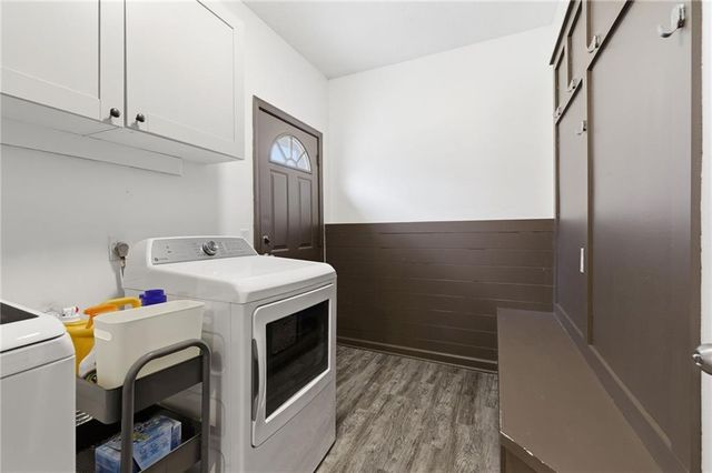 8519 Stearns Avenue, Overland Park, KS 66214