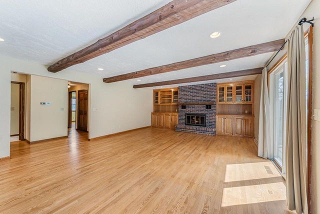 6283 N ROSEWOOD DRIVE, Appleton, WI 54913