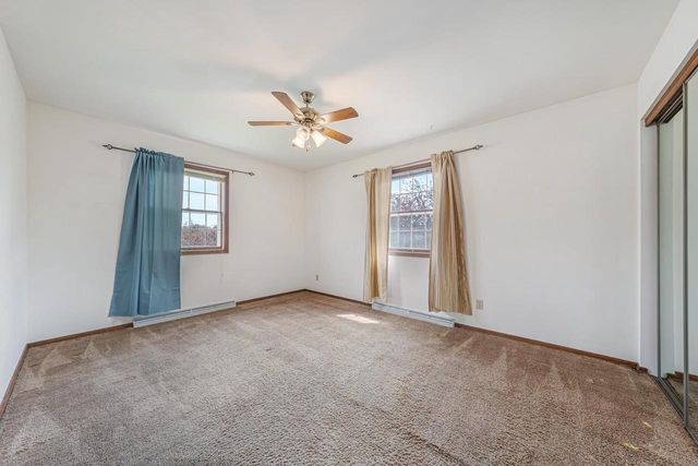 6283 N ROSEWOOD DRIVE, Appleton, WI 54913
