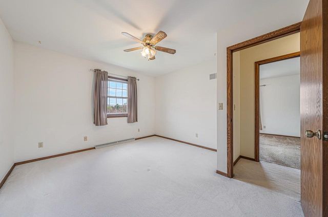 6283 N ROSEWOOD DRIVE, Appleton, WI 54913