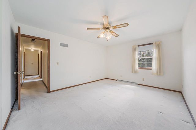 6283 N ROSEWOOD DRIVE, Appleton, WI 54913
