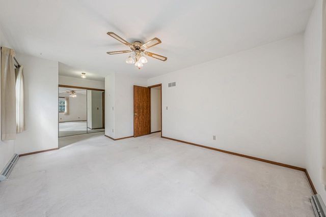 6283 N ROSEWOOD DRIVE, Appleton, WI 54913