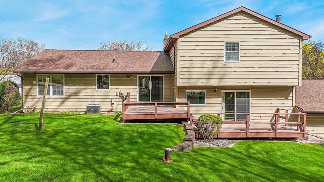 6283 N ROSEWOOD DRIVE, Appleton, WI 54913