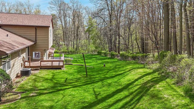 6283 N ROSEWOOD DRIVE, Appleton, WI 54913
