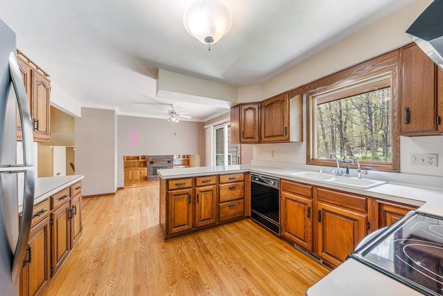 6283 N ROSEWOOD DRIVE, Appleton, WI 54913