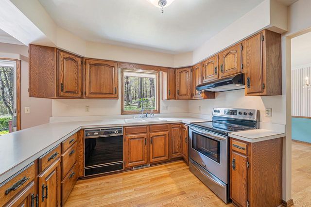 6283 N ROSEWOOD DRIVE, Appleton, WI 54913