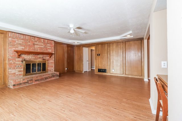 718 Bordner Drive, Lancaster, TX 75146
