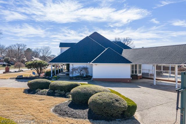 10500 Jenny Lind Road, Fort Smith, AR 72908