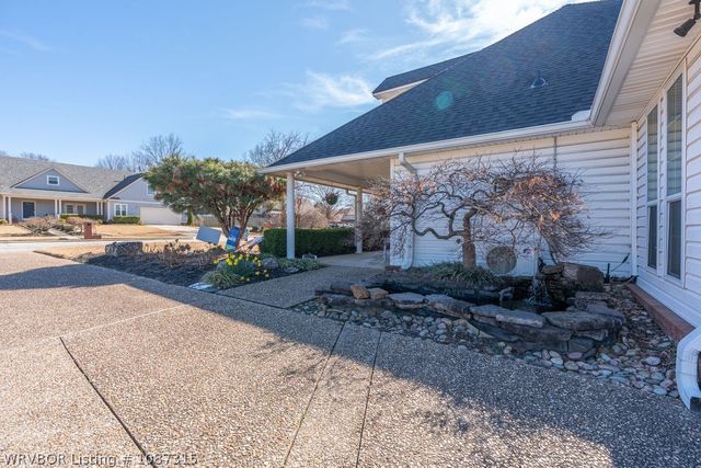 10500 Jenny Lind Road, Fort Smith, AR 72908