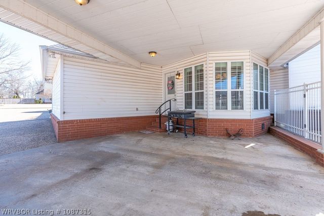 10500 Jenny Lind Road, Fort Smith, AR 72908