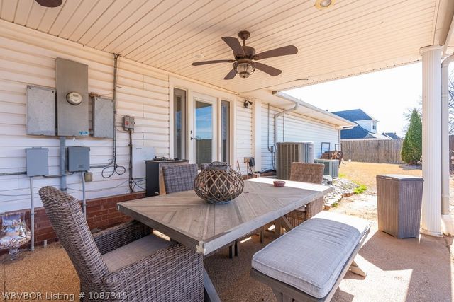 10500 Jenny Lind Road, Fort Smith, AR 72908