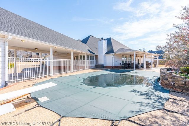 10500 Jenny Lind Road, Fort Smith, AR 72908