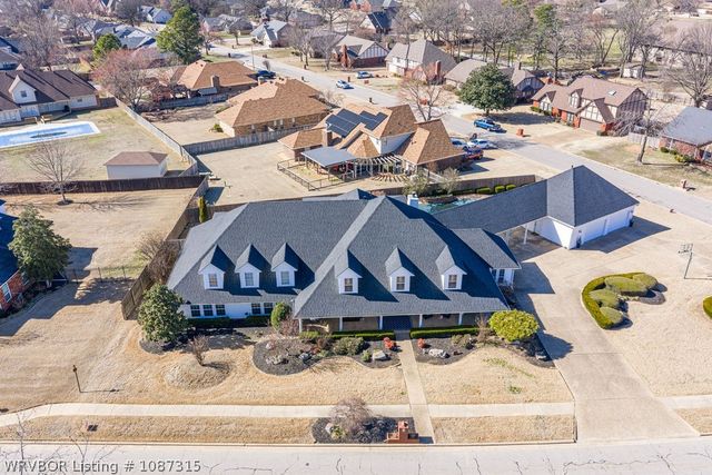 10500 Jenny Lind Road, Fort Smith, AR 72908