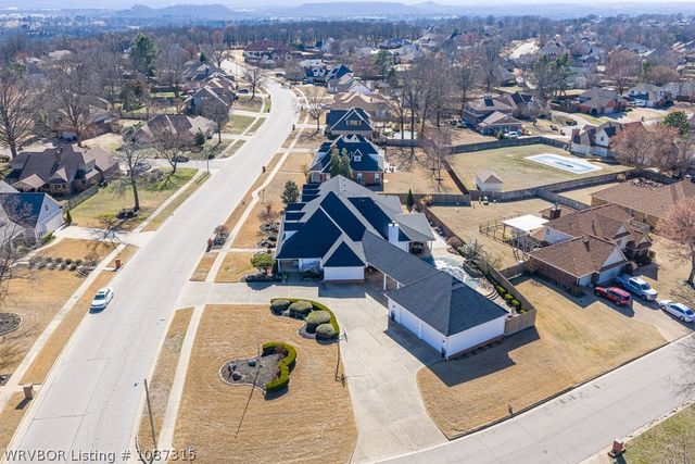 10500 Jenny Lind Road, Fort Smith, AR 72908