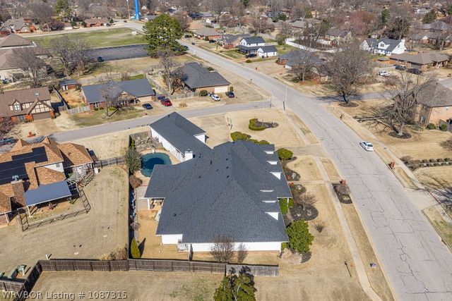 10500 Jenny Lind Road, Fort Smith, AR 72908