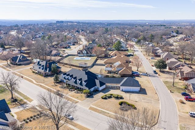 10500 Jenny Lind Road, Fort Smith, AR 72908
