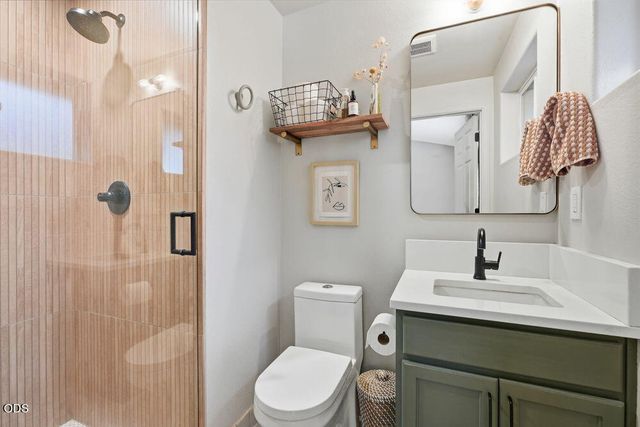 1571 NE Butler Market Road, Bend, OR 97701
