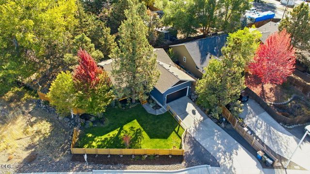 1571 NE Butler Market Road, Bend, OR 97701