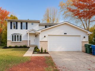 3032 W Vermont Avenue, Waukegan, IL 60087