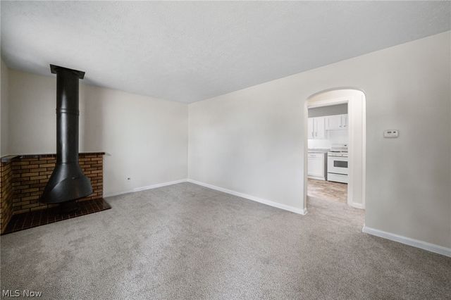 142 Canton Road, Akron, OH 44312