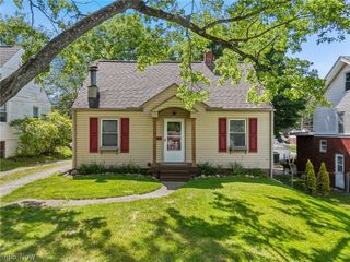 142 Canton Road, Akron, OH 44312