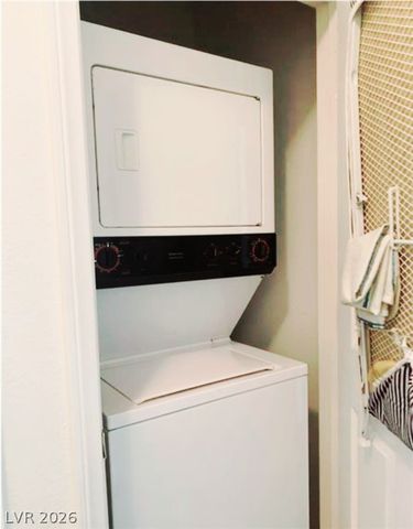 5250 South Rainbow Boulevard 2058, Las Vegas, NV 89118