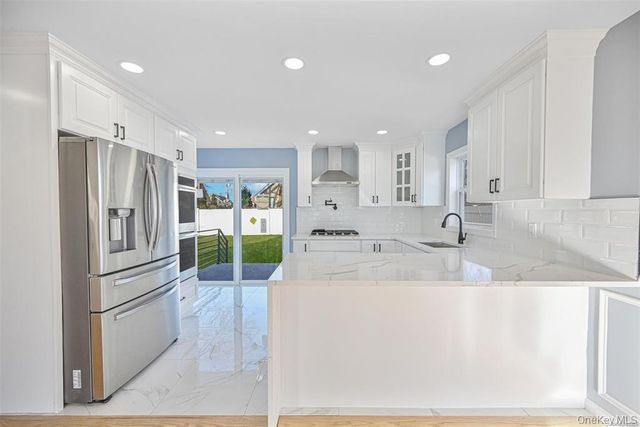 253 Meyer Avenue, Valley Stream, NY 11580