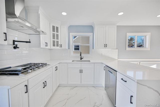 253 Meyer Avenue, Valley Stream, NY 11580