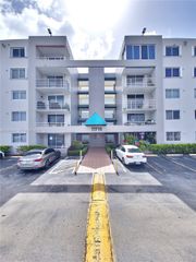 11715 SW 18th St 506, Miami, FL 33175