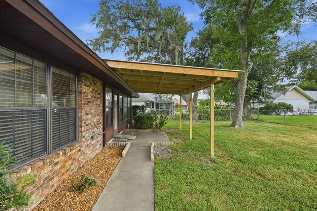 1805 VIRGINIA COURT, Tavares, FL 32778
