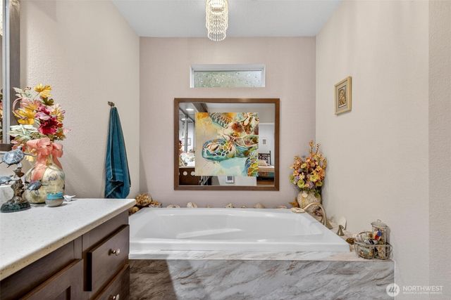 2 Crow Lane, Mccleary, WA 98557