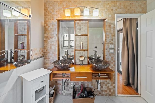 410 Sailboat Cir 410, Weston, FL 33326