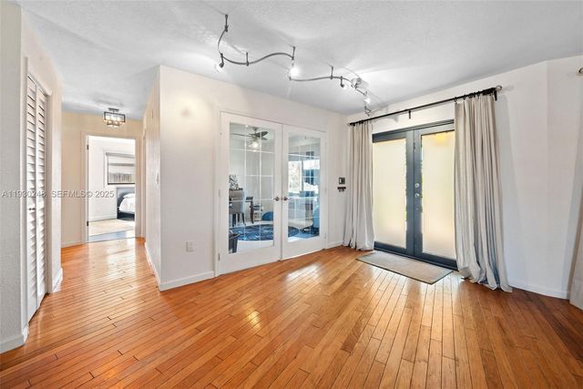 410 Sailboat Cir 410, Weston, FL 33326