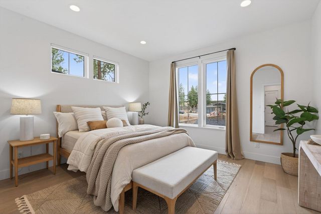 62637 Mt Hood Drive, Bend, OR 97703